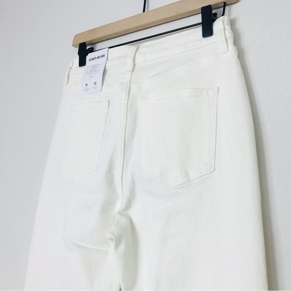 New! Elizabeth and James High Rise Flare White Jeans - Picture 10 of 12